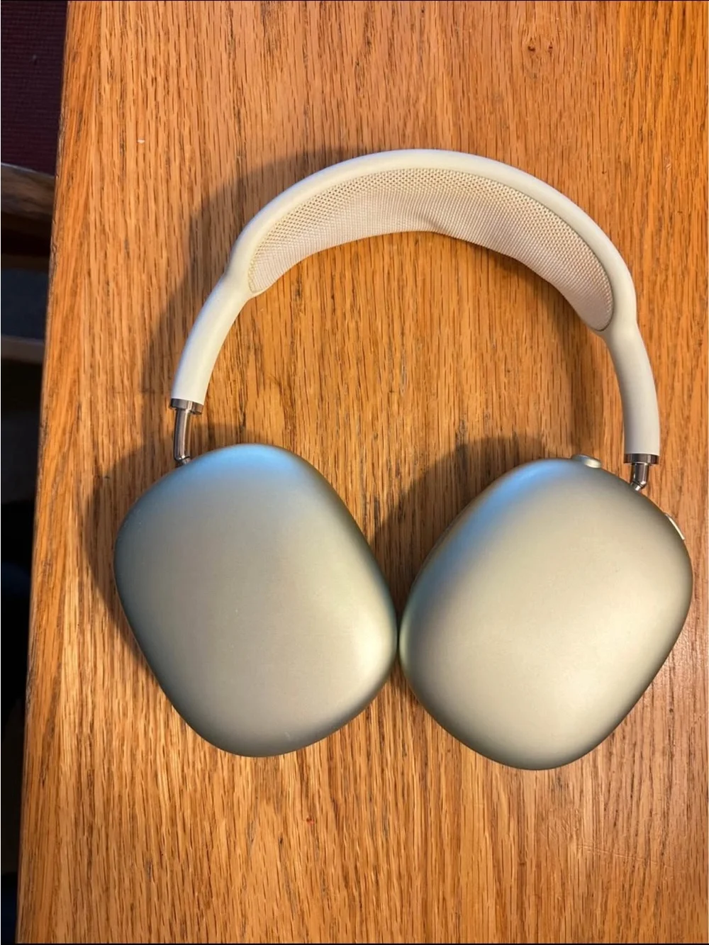 Green Apple AirPod Maxes